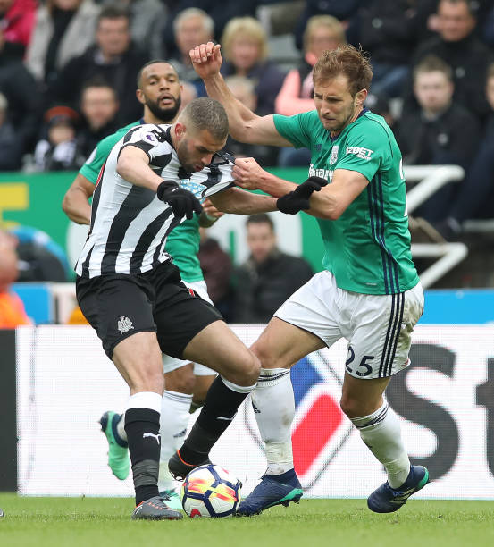 并不断追近 并不断追近